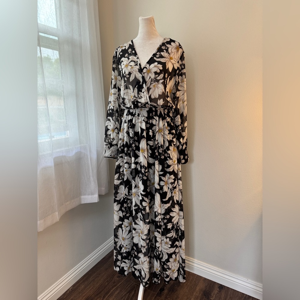 Kate and Lily Black, White & Yellow Floral Print Sheer Long Sleeve Maxi Dress